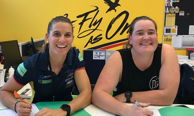 Chelsea Randall Sarah Perkins signing 620.jpg Chelsea Randall and Sarah Perkins have re-committed to the Crows